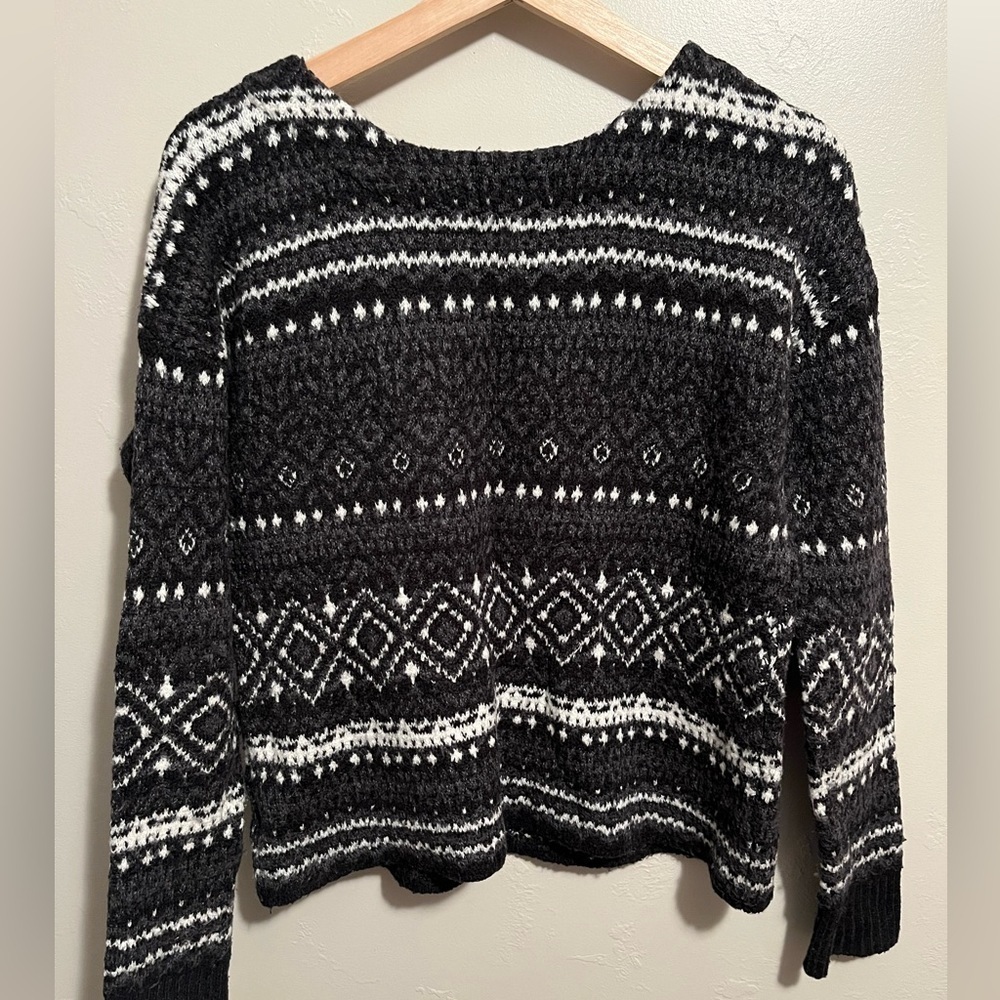 American Eagle Outfitters Isle Soft Sweater - Picture 8 of 8